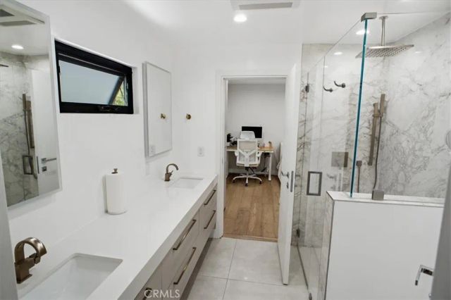 4342 Noble Avenue, Sherman Oaks, CA 91403