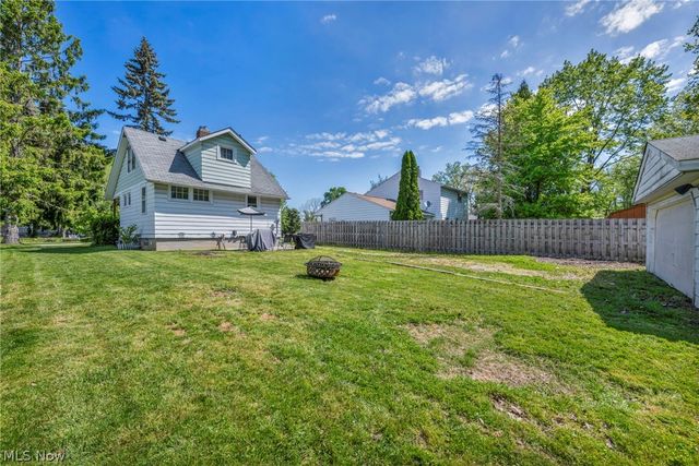 38358 Poplar Drive, Willoughby, OH 44094