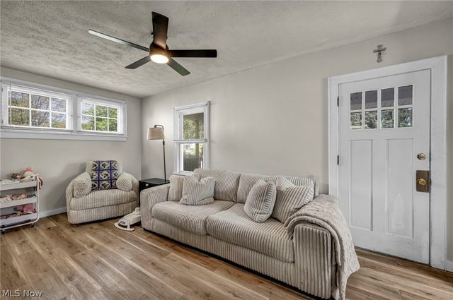 38358 Poplar Drive, Willoughby, OH 44094
