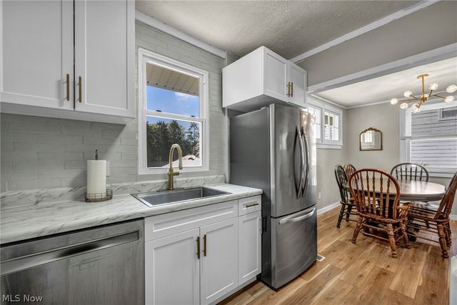 38358 Poplar Drive, Willoughby, OH 44094