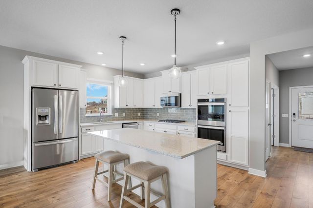 6550 Janero Bay, Cottage Grove, MN 55016