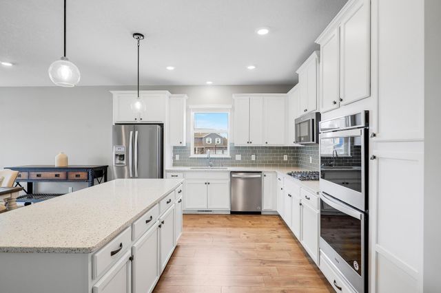 6550 Janero Bay, Cottage Grove, MN 55016