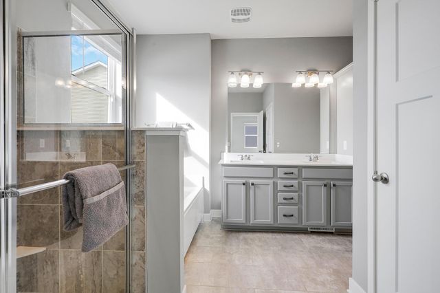 6550 Janero Bay, Cottage Grove, MN 55016