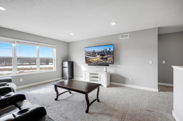 6550 Janero Bay, Cottage Grove, MN 55016