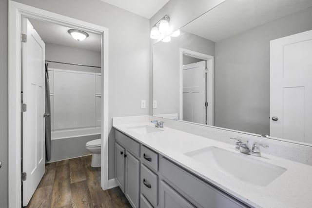 6550 Janero Bay, Cottage Grove, MN 55016