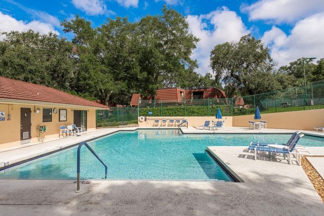 2702 14TH COURT, Palm Harbor, FL 34684