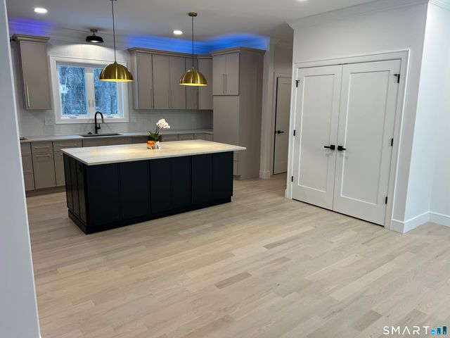 39 lafayette Road, Marlborough, CT 06447