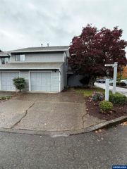 3408 Gulfport (#E-1) St NE, Salem, OR 97305