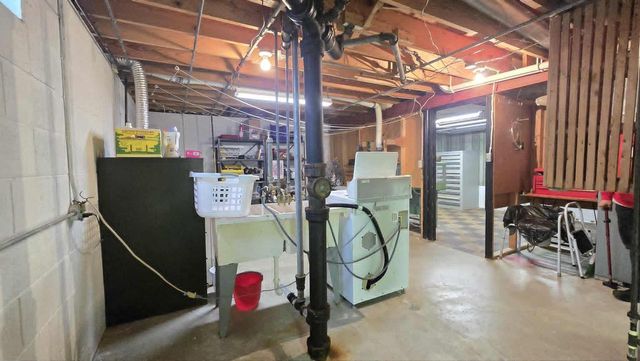 2834 Eaton LANE, Cudahy, WI 53110