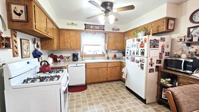 2834 Eaton LANE, Cudahy, WI 53110