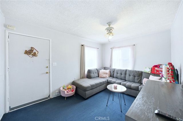 6559 Darwell Ave, Bell Gardens, CA 90201