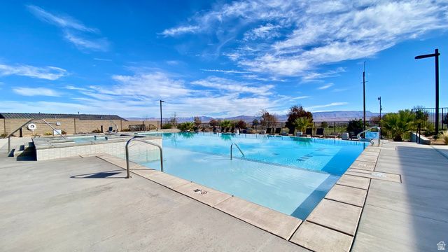 1493 N HORIZON PKWY, Washington, UT 84780