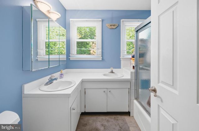 510 GATEWOOD RD, Cherry Hill, NJ 08003
