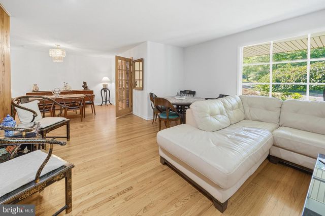 510 GATEWOOD RD, Cherry Hill, NJ 08003