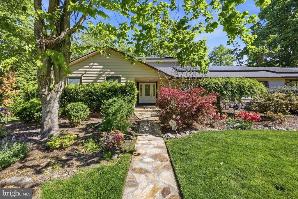 510 GATEWOOD RD, Cherry Hill, NJ 08003