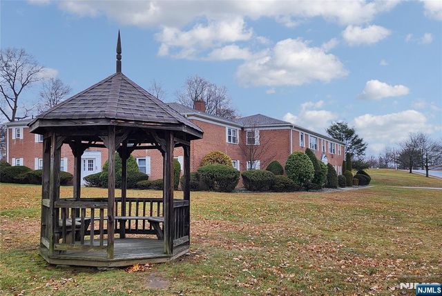 16D Rolling Ridge Road 16D, Montvale, NJ 07645