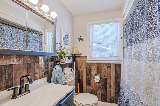 29 Salem Street, Manchester, NH 03102