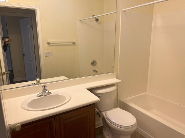 2469 Sparrow Ct, Antioch, CA 94531