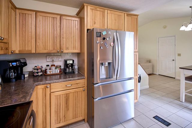 51 Cambridge Drive, Culloden, WV 25510