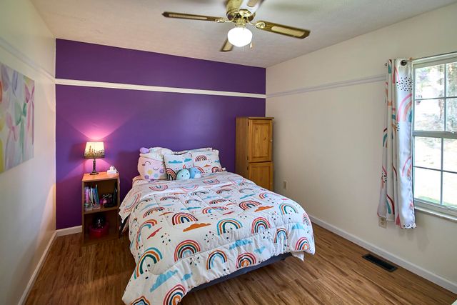 51 Cambridge Drive, Culloden, WV 25510