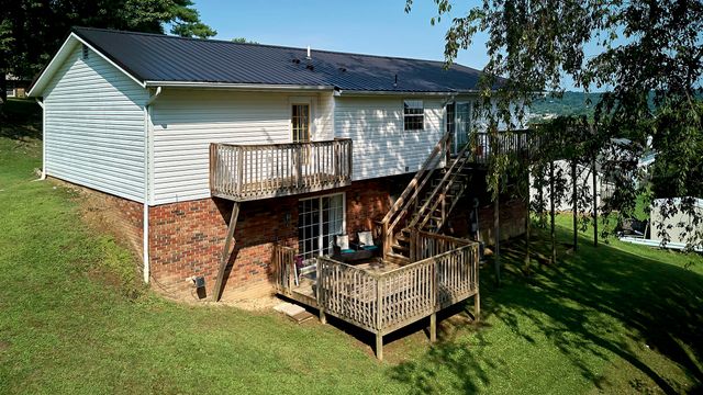 51 Cambridge Drive, Culloden, WV 25510