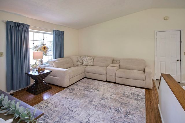 51 Cambridge Drive, Culloden, WV 25510
