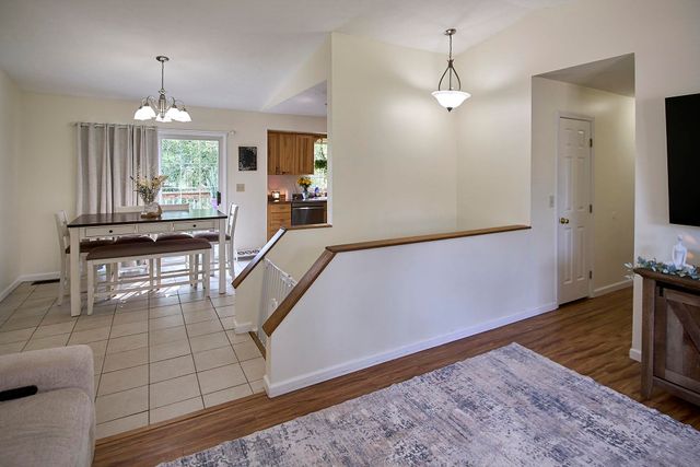 51 Cambridge Drive, Culloden, WV 25510