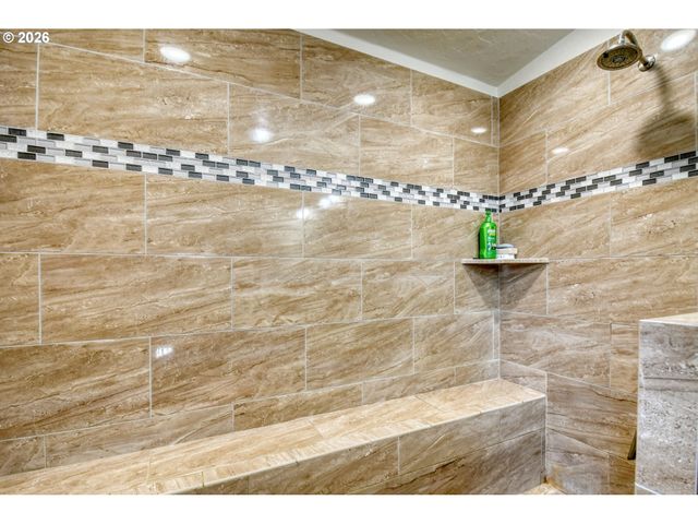 2221 Nw FURNISH Ave, Pendleton, OR 97801