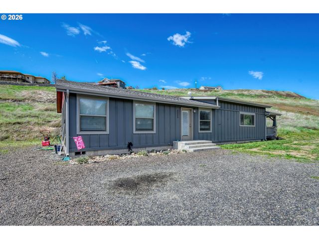 2221 Nw FURNISH Ave, Pendleton, OR 97801