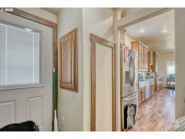 2221 Nw FURNISH Ave, Pendleton, OR 97801