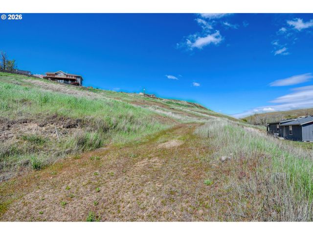 2221 Nw FURNISH Ave, Pendleton, OR 97801