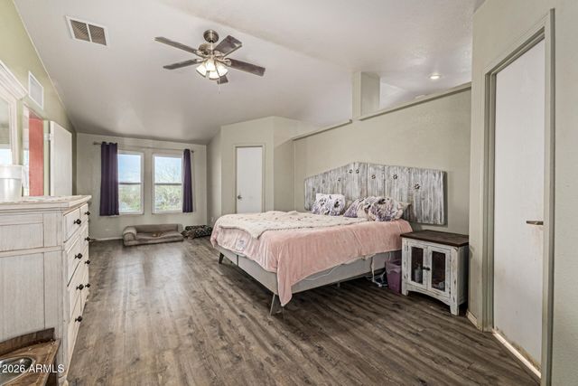 25206 W ROCKAWAY HILLS Drive, Morristown, AZ 85342