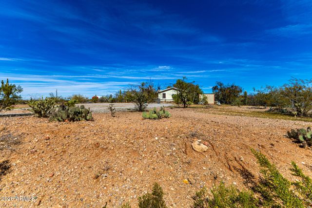 25206 W ROCKAWAY HILLS Drive, Morristown, AZ 85342