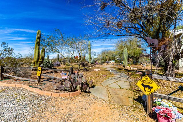 25206 W ROCKAWAY HILLS Drive, Morristown, AZ 85342