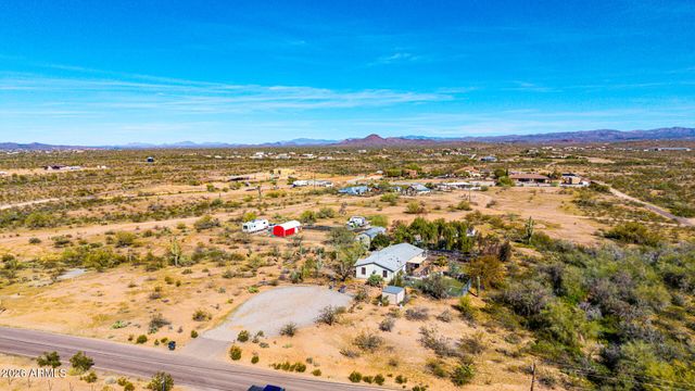 25206 W ROCKAWAY HILLS Drive, Morristown, AZ 85342