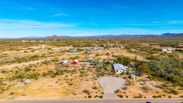 25206 W ROCKAWAY HILLS Drive, Morristown, AZ 85342