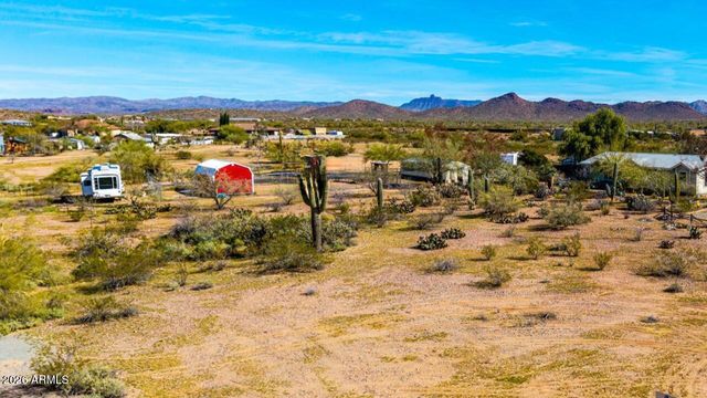 25206 W ROCKAWAY HILLS Drive, Morristown, AZ 85342