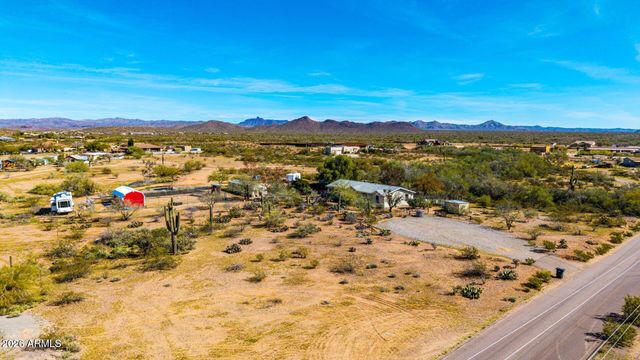 25206 W ROCKAWAY HILLS Drive, Morristown, AZ 85342