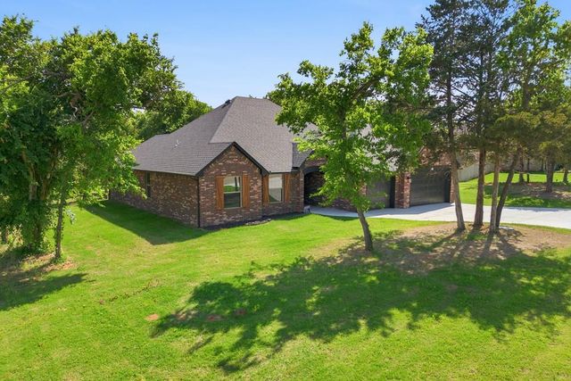 2413 Black Jack Court, Blanchard, OK 73010