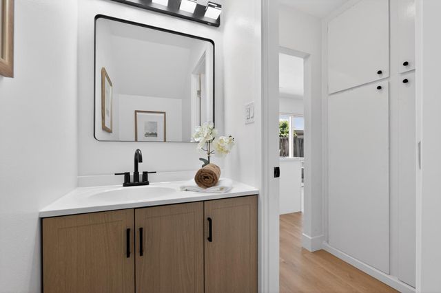 27799 Del Norte Court, Hayward, CA 94545