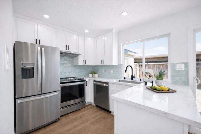 27799 Del Norte Court, Hayward, CA 94545