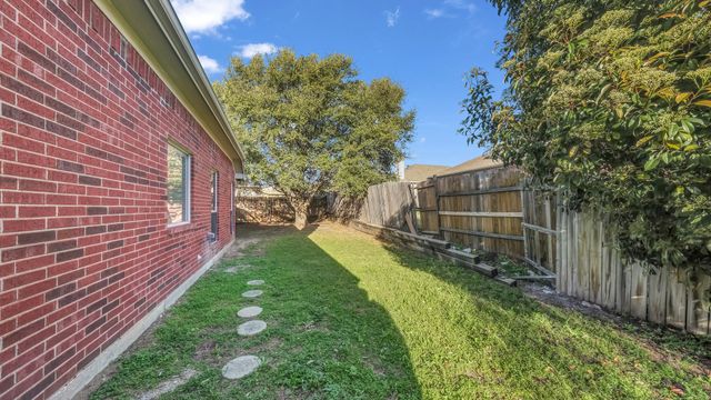 5825 Imes Lane, Fort Worth, TX 76179