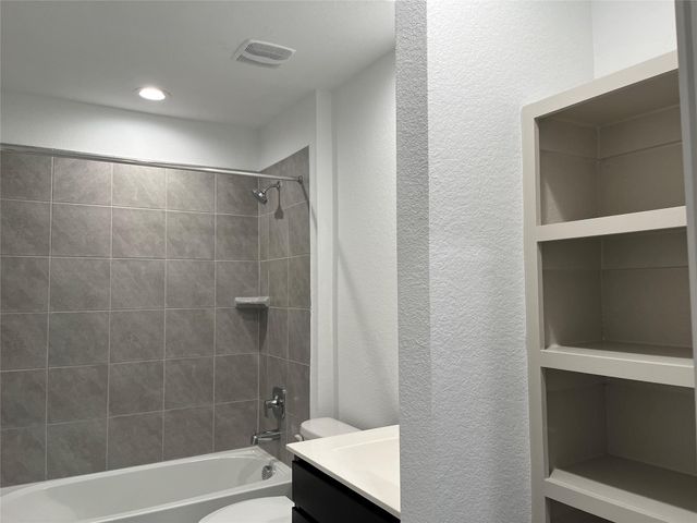 13409 Silver Egret Lane, Texas City, TX 77568