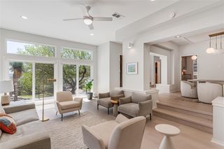 5606 Sedgefield DR, Austin, TX 78746
