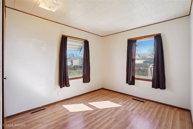 407 N 14th Avenue, Marshalltown, IA 50158