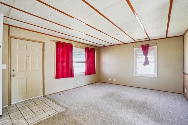 407 N 14th Avenue, Marshalltown, IA 50158