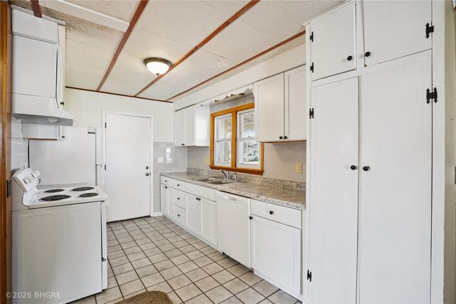 407 N 14th Avenue, Marshalltown, IA 50158