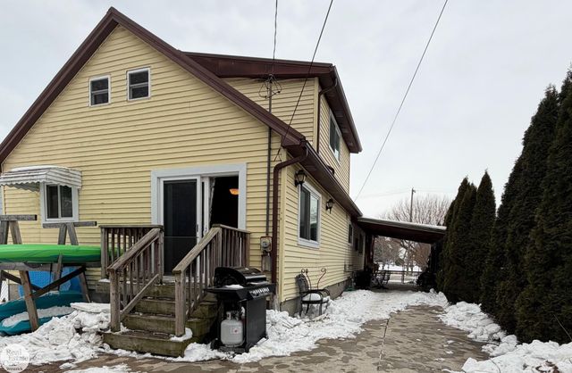 486 N Belle River Avenue, Marine City, MI 48039
