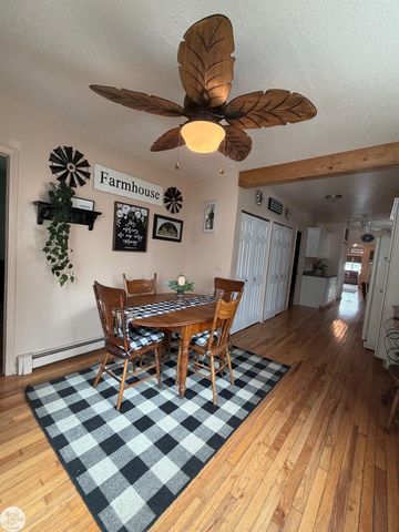 486 N Belle River Avenue, Marine City, MI 48039