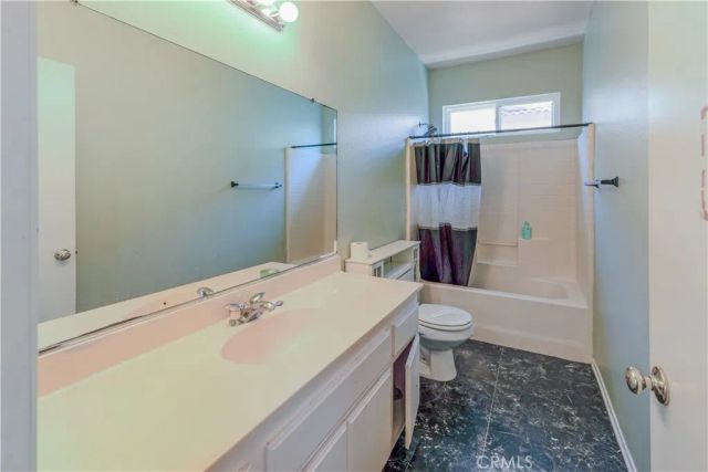 13399 Dover, Victorville, CA 92392